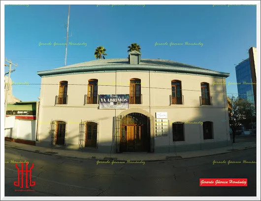 Arquitectura CASA DE DON RAFAEL ALDAPE QUIROZ (CASA JUÁREZ) EL DÍA DE HOY  Co...