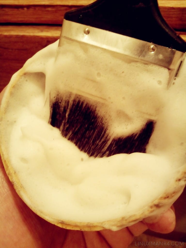 Featured image of post Brocha para pintar como brocha de afeitar ¿Es posible?