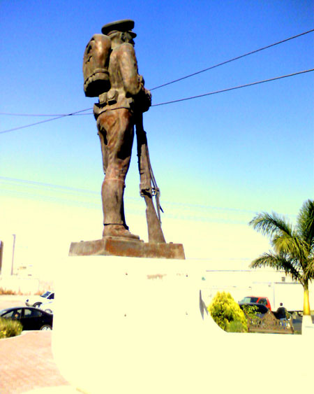 Monumento al soldado en Gómez Palacio